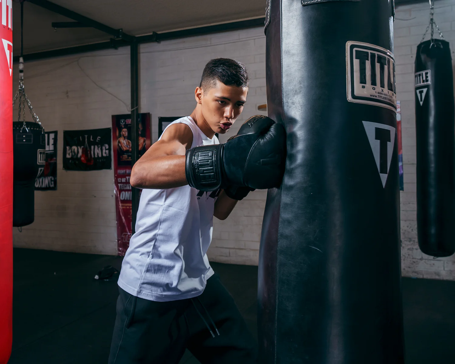 TITLE Black Blitz Bag Boxing Gloves - Image 7