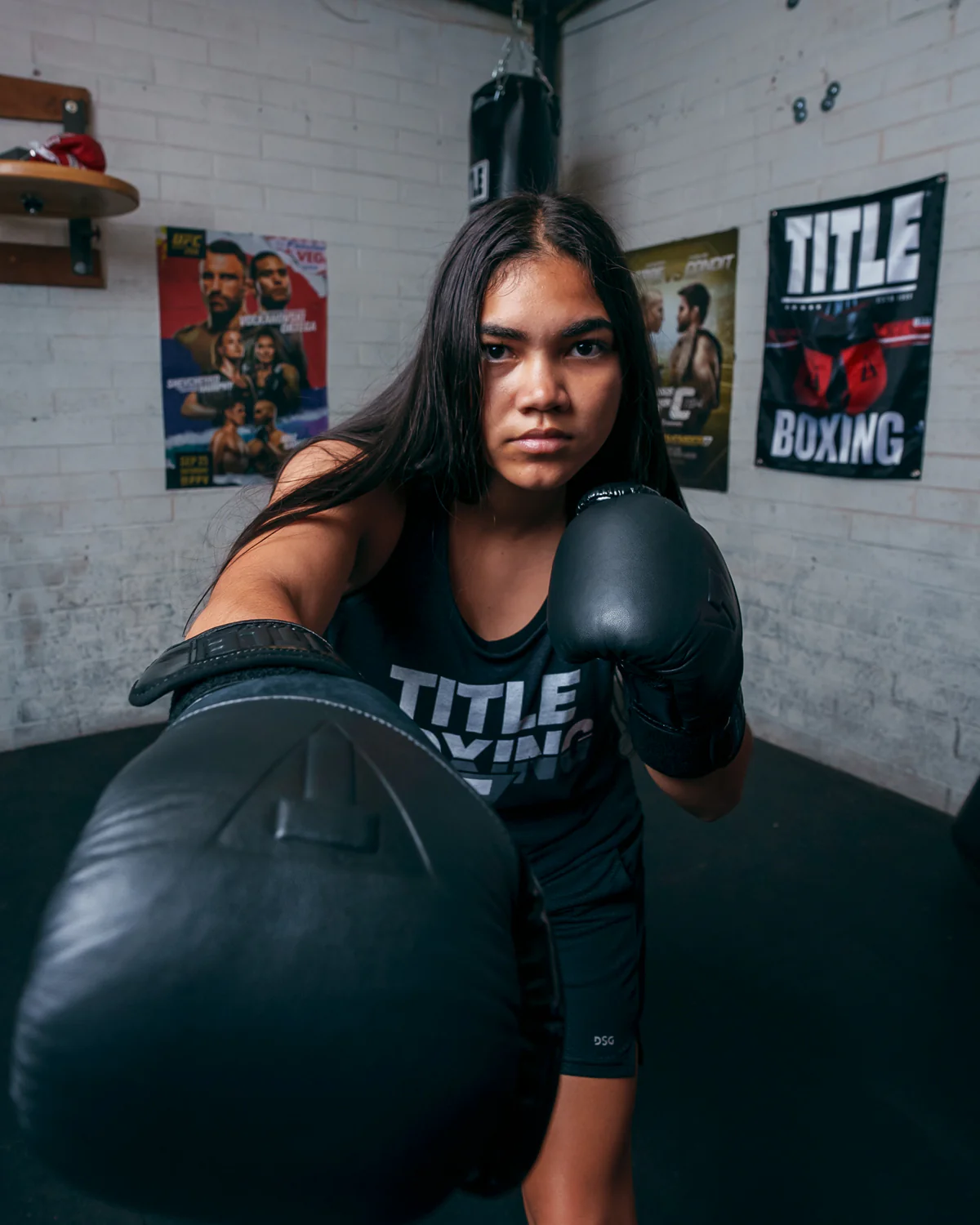 TITLE Black Blitz Fit Boxing Gloves - Image 7