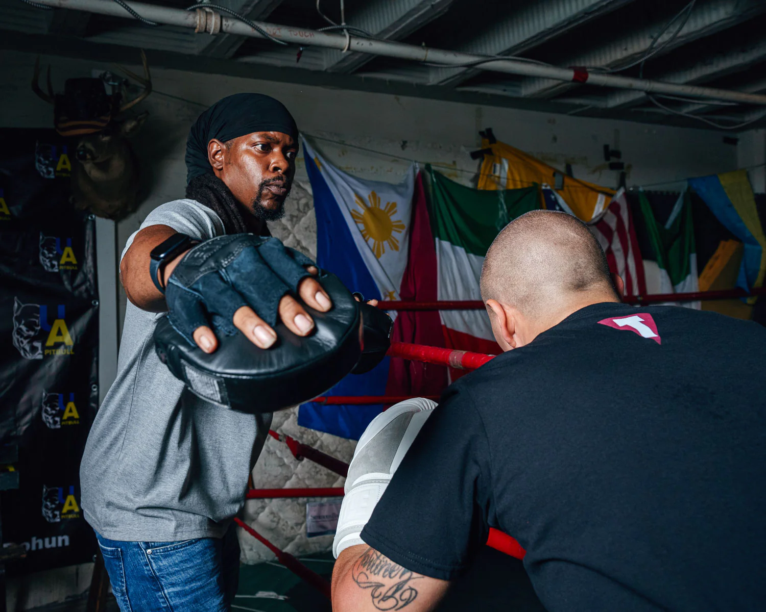 TITLE Black Blitz Micro Mitts - Image 5