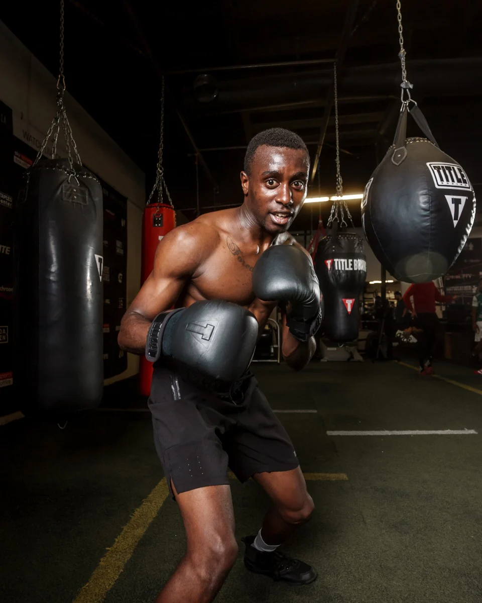 TITLE Black Old School Leather Pro Bag Boxing Gloves - Image 7