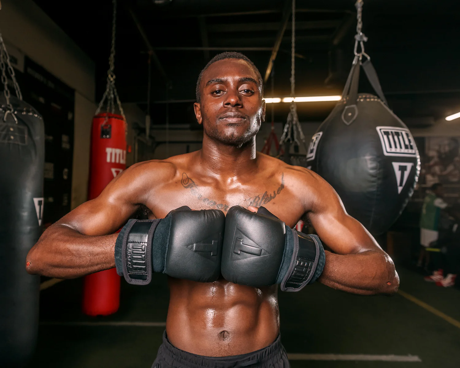 TITLE Black Old School Leather Pro Bag Boxing Gloves - Image 8